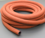 Click to enlarge - Top of the range steam hose. Wire braided for use with saturated and super heated steam. Used with bolt type finger lock clamps. This hose is very flexible and is resistant to abrasion and handles well in a tough environment.

Also available in black or white cover